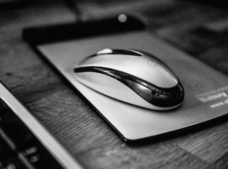 black and white computer mouse